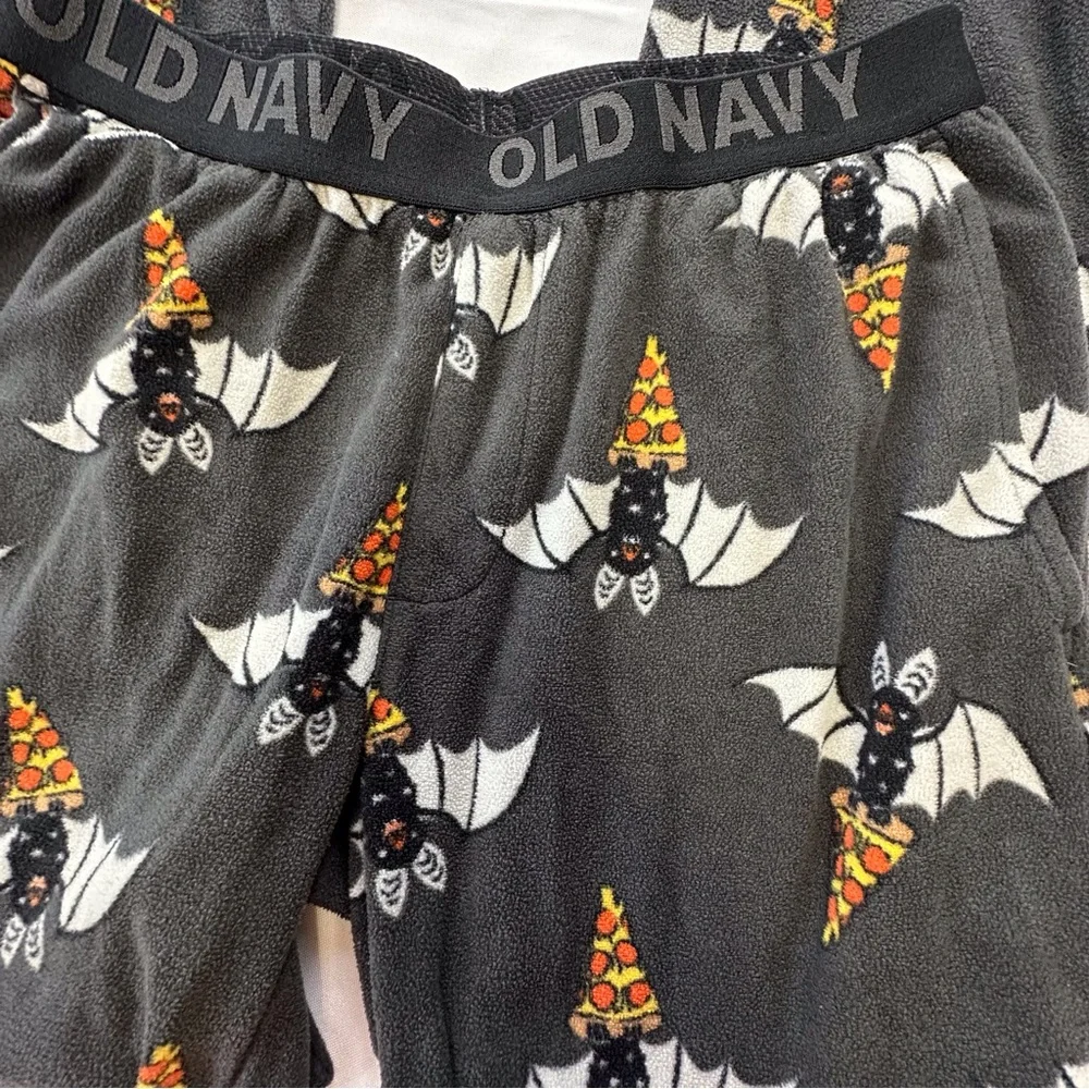 Old Navy Halloween theme dark gray‎ fleece pajama set boys L 10-12 bats pizza